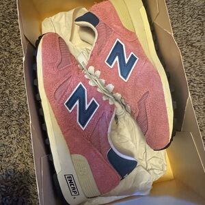 New balance aime Leon dore sz 4